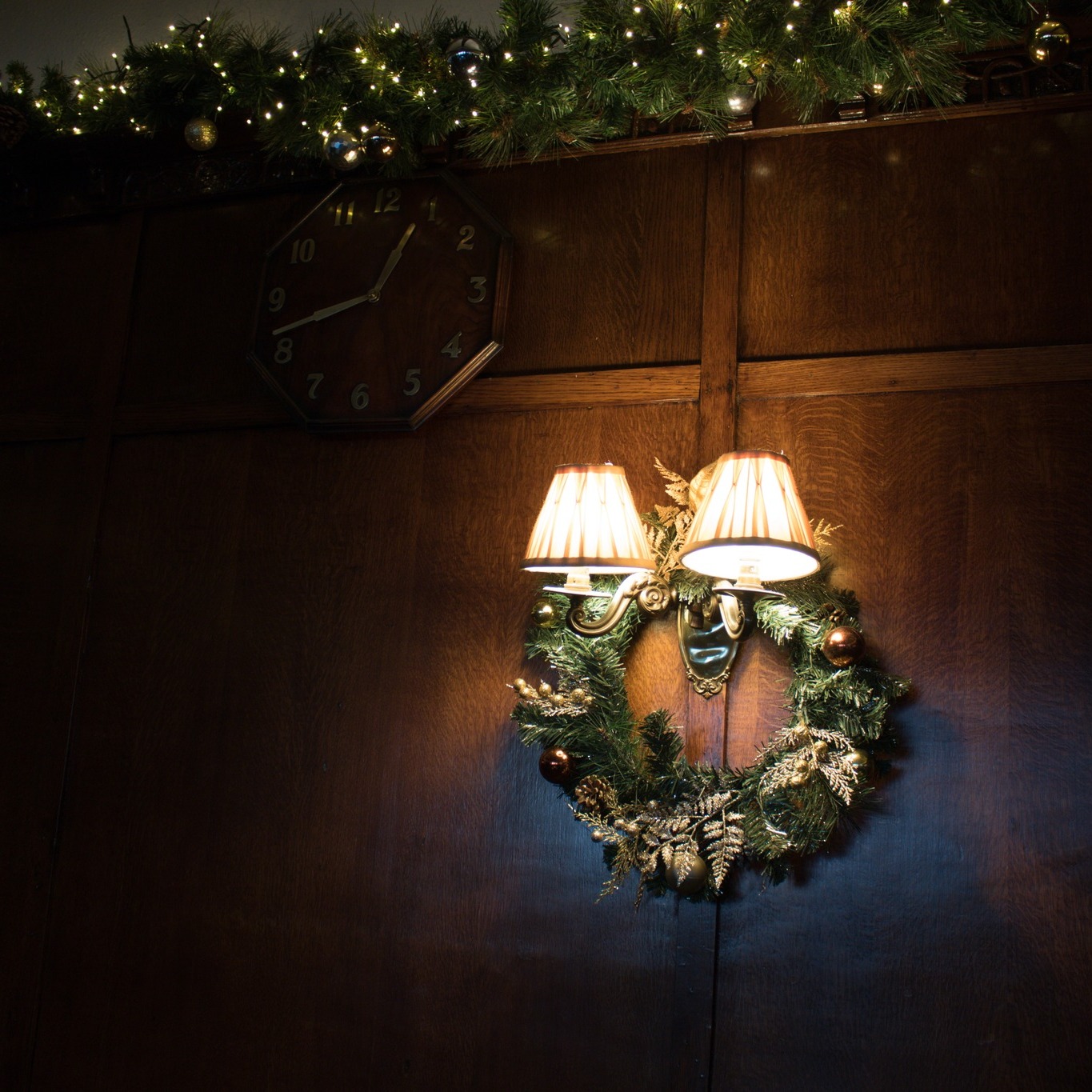 Christmas in the Oak Lounge